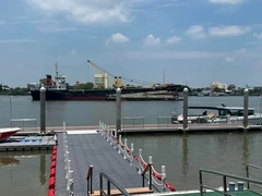 Hợp kim nhôm 6061 T6 bến tàu nổi, bến tàu biển nổi, cầu thang nổi, dùng cho câu lạc bộ du thuyền