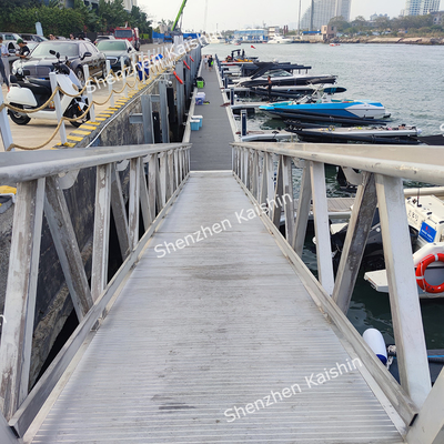 Không trượt chống trượt Aluminium lối đi cầu nổi Pontoon tùy biến Marina cầu thang